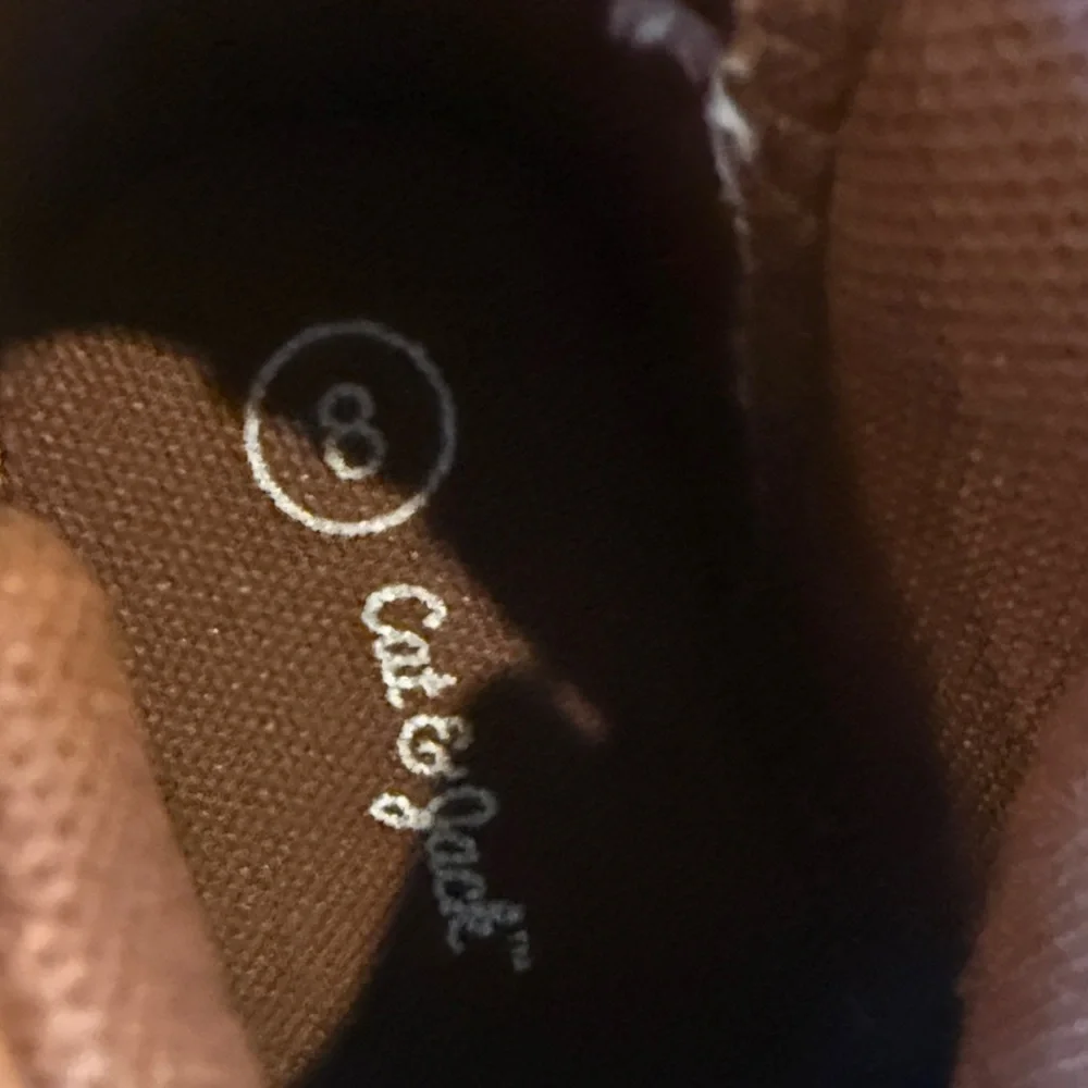 Cat & Jack Tan Kids Sneakers with White Soles size 8 toddler - Picture 8 of 8